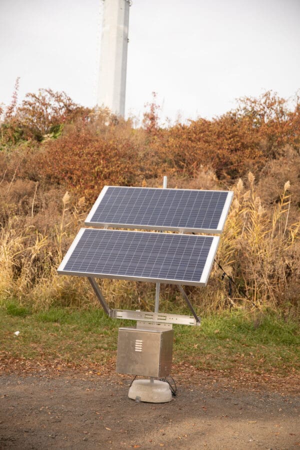 Solar Power Kit (Standard size) for Trimble AMTS w/ Settop M1 (300W, 12V, 200Ah) - Image 9